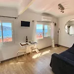 Bay Sea View Old Town * Μεντόν