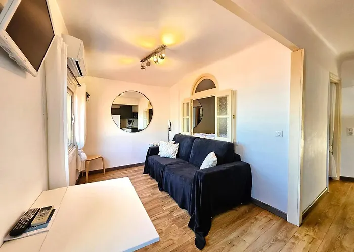 Bay Sea View Old Town Апартаменты Ментона